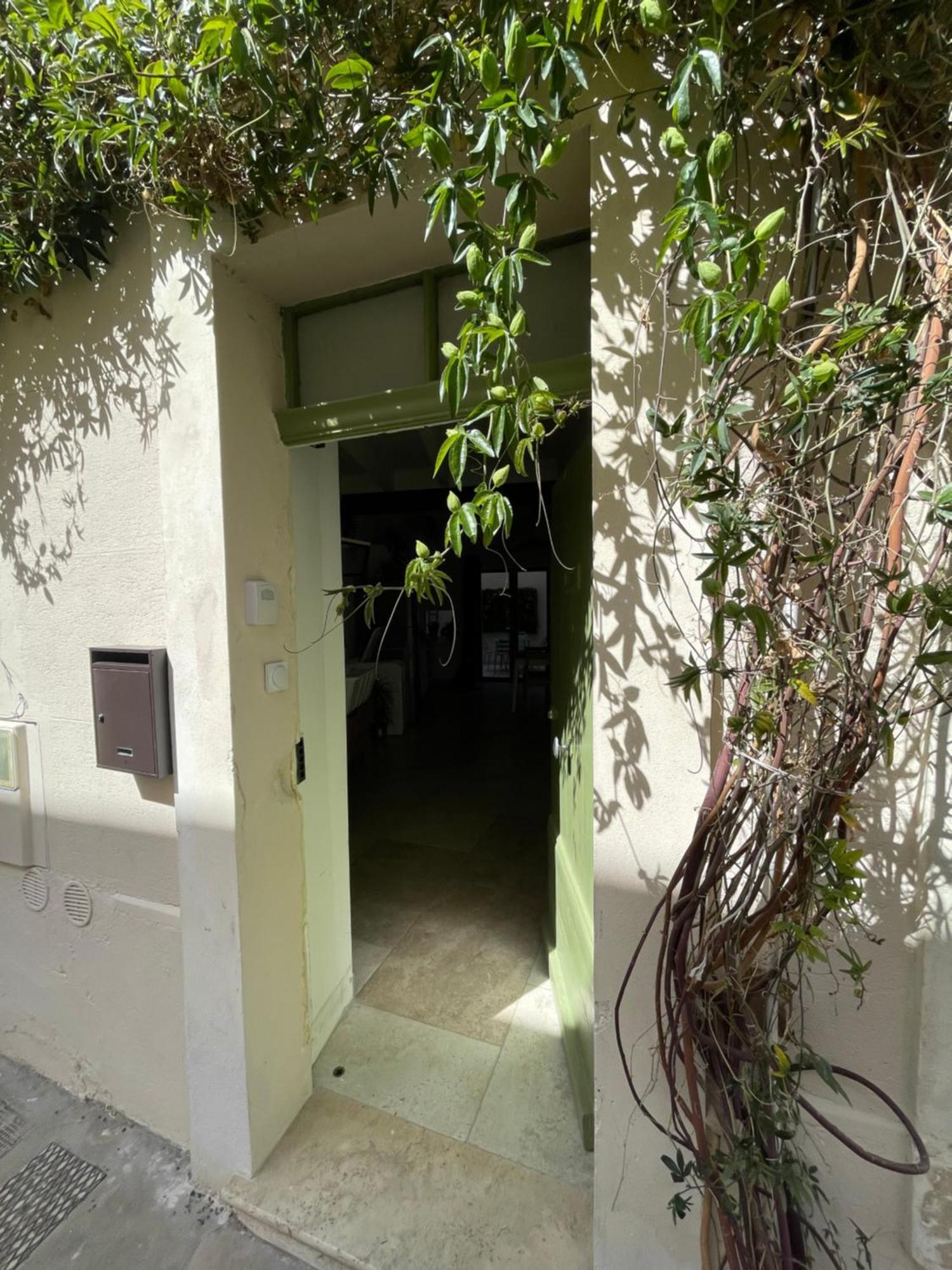 Charmante Maison De Ville Avec Cour Exterieure Arles Eksteriør billede